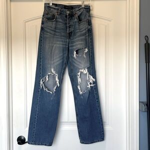 Aeropostale 90’s Baggy high-rise straight leg jeans.